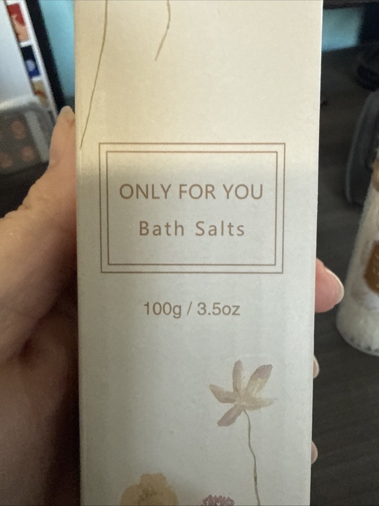 New Lavender Bath Salts In Box 3.5oz