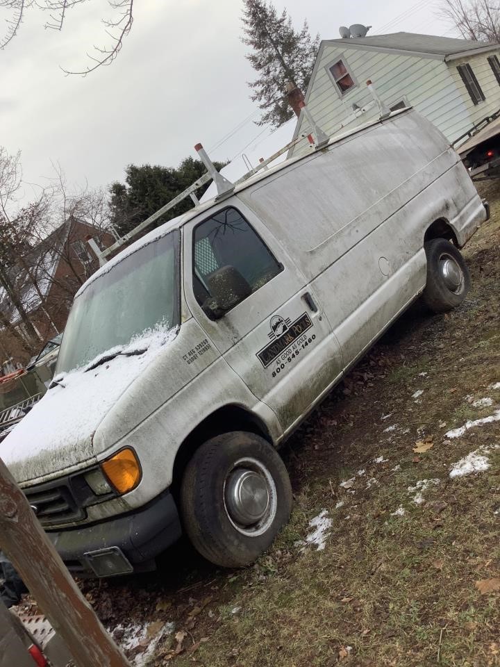 Used Fuse Box Engine fits: 2004 Ford E350 VAN Grade A