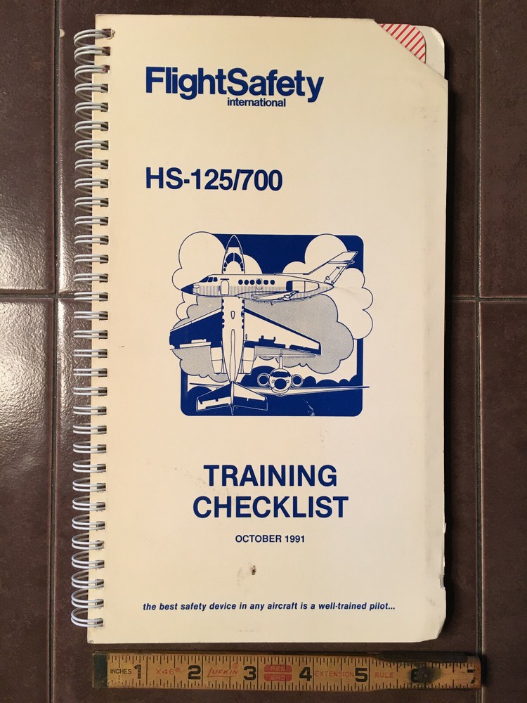 HS-125/700 Training Checklist Manual