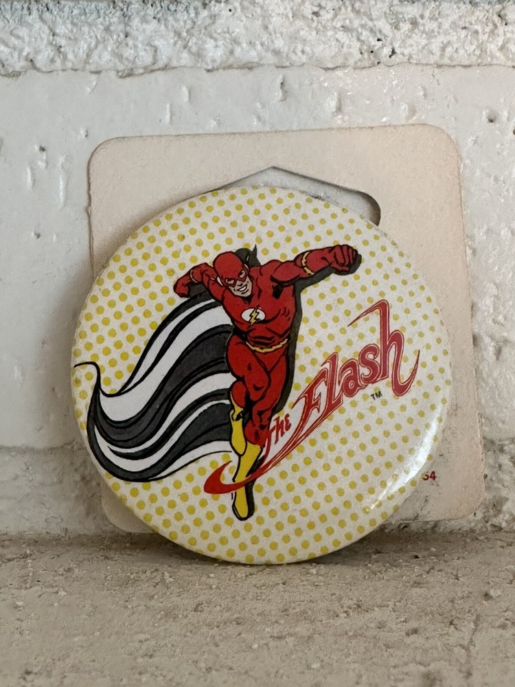 The Flash 1982 DC Comics Button/Pin Vintage 2”
