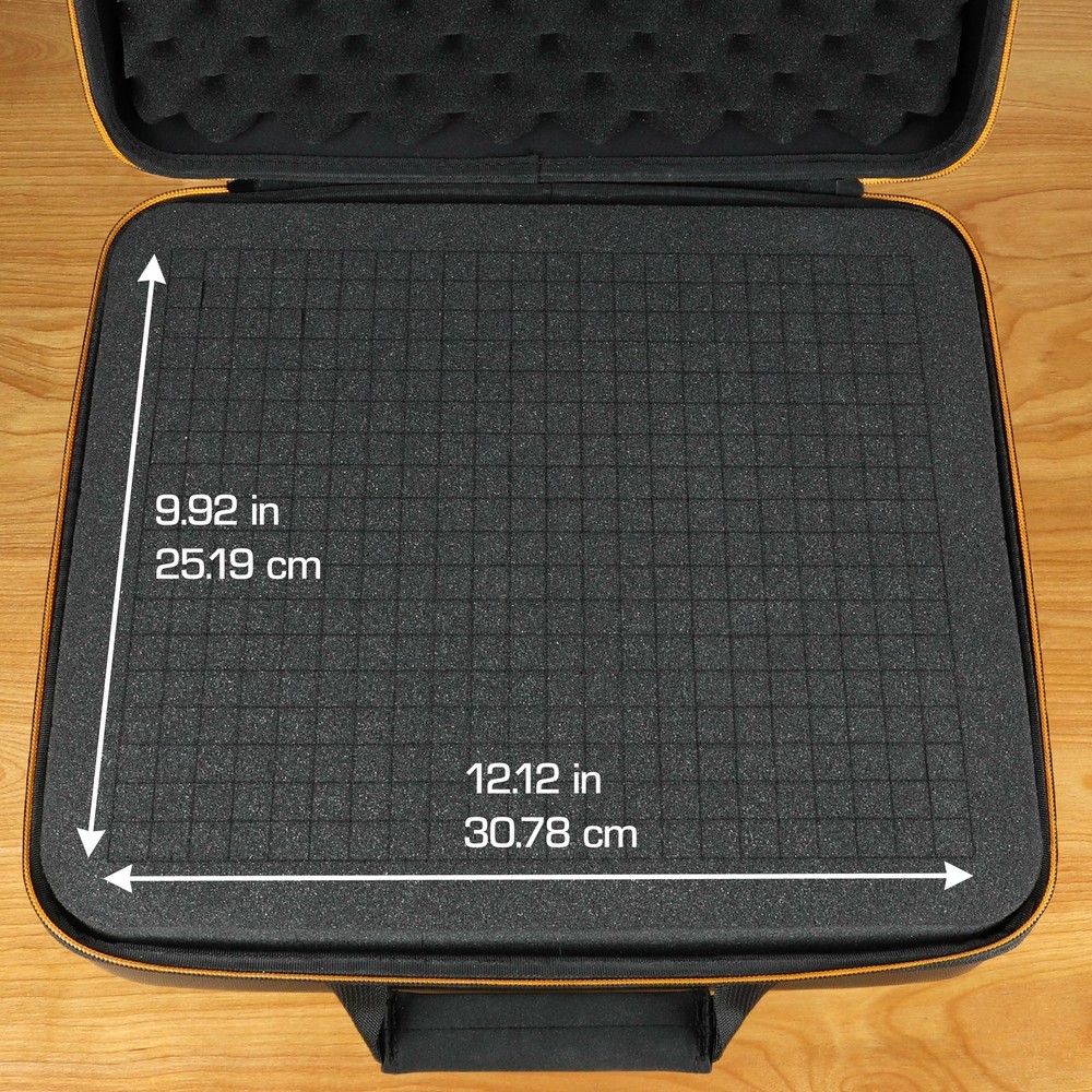 USA GEAR Case for VR Headset - Customizable Case Compatible with Oculus Quest