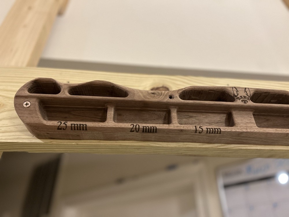 BARK Hangboard - Staggered Crimp