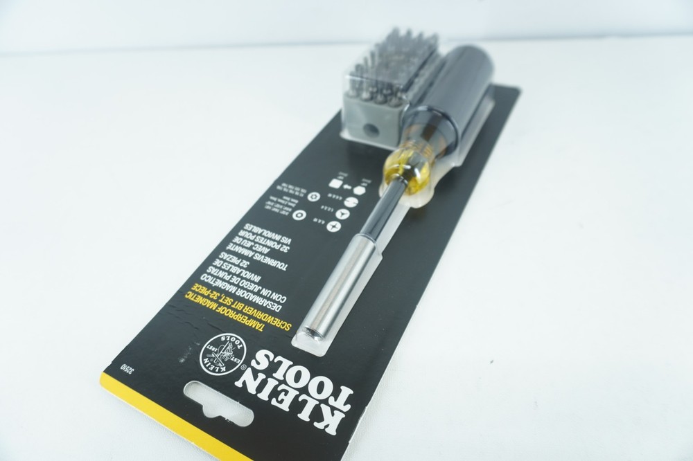 NEW - KLEIN TOOLS 32510 MAGNETIC SCREWDRIVER WITH 32 TAMPERPROOF BITS