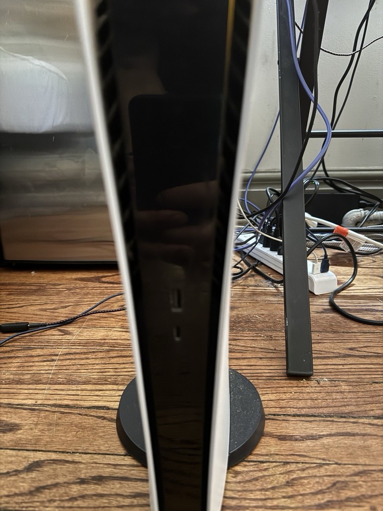 PlayStation 5 Console & Razer Wolverine V2 Pro Controller Bundle