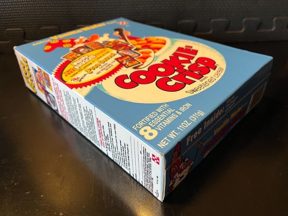 1982 Cookie Crisp (Foolball on back) - Empty custom design display box