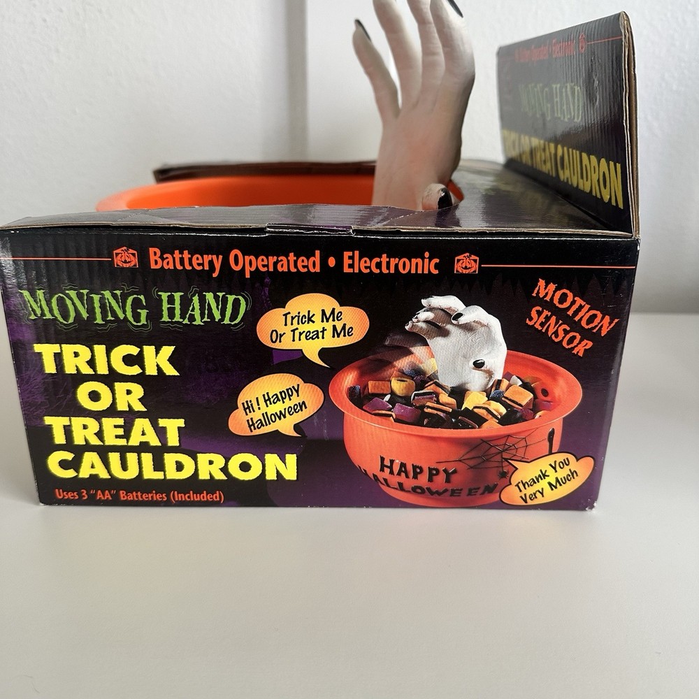 READ! Motion Activated Talking Halloween CANDY BOWL CAULDRON Hand Does Not Work!