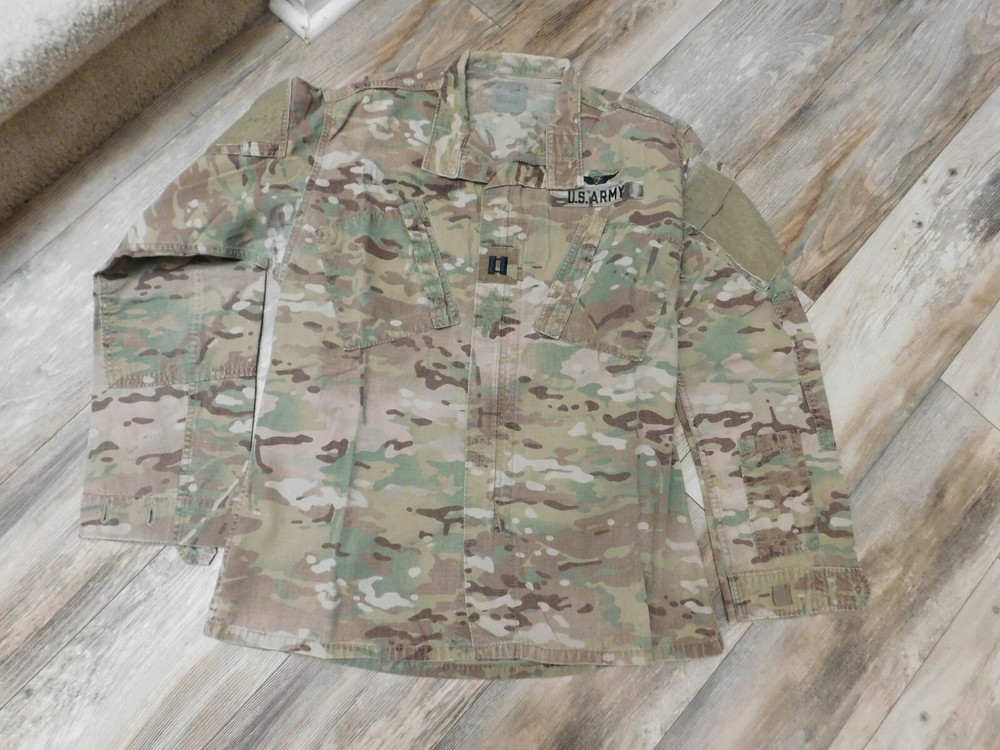 US ARMY  MULTICAM  FLAME RESISTANT TOP COAT SIZE MEDIUM -LONG