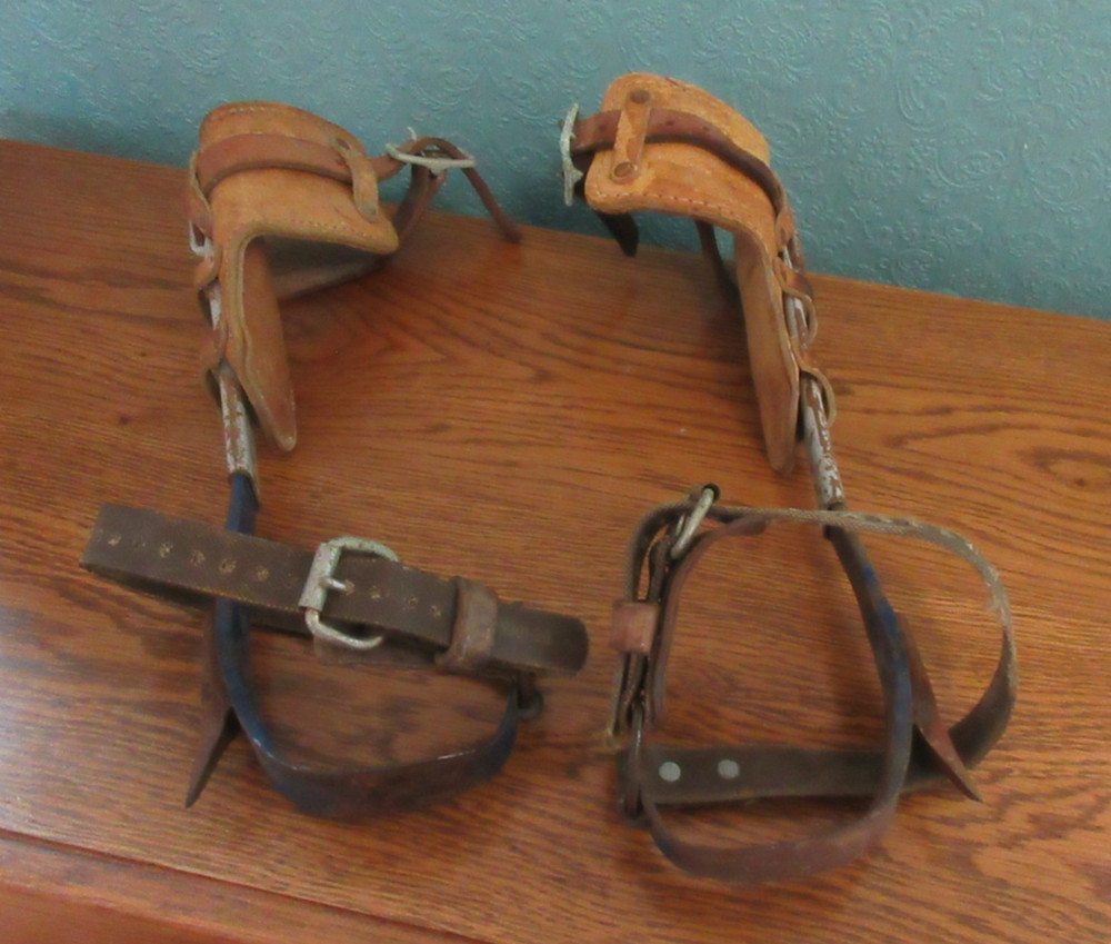 Pair Klein & Sons Lineman 8210 Tree Pole Climbing Spikes Gaffs Adjustable