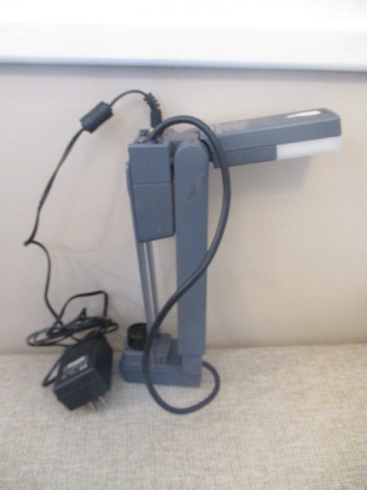 Elmo Visual Presenter DT-70 Table Top Presenter Lamp Camera