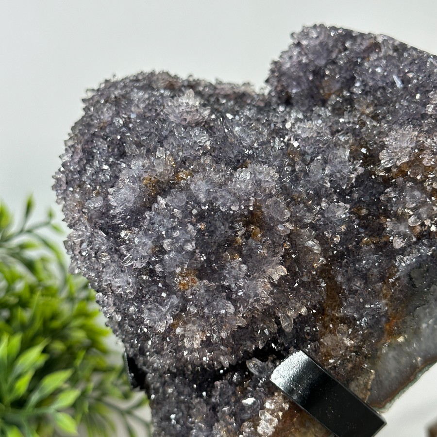 Natural Amethyst & Quartz Crystal Formation. MWS2135