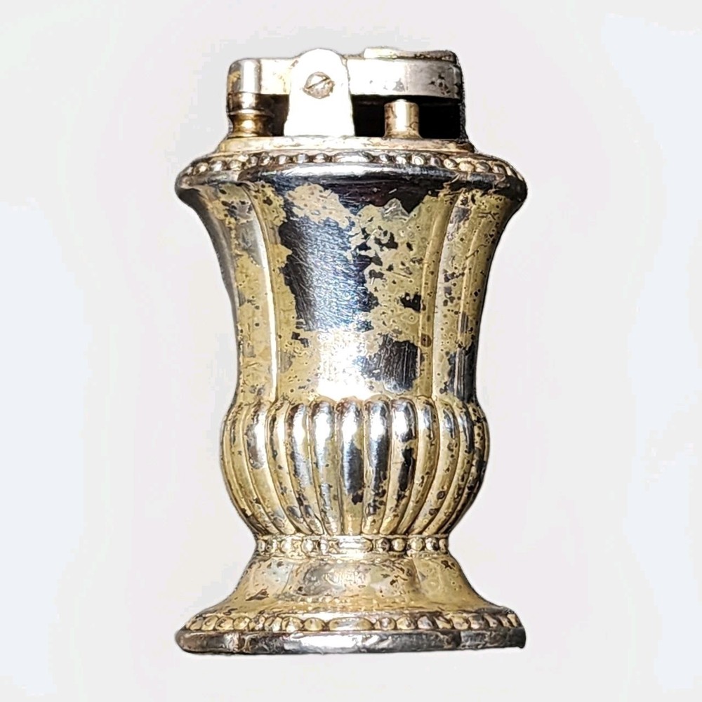 Vintage Ronson Mayfair Silverplate Table Lighter