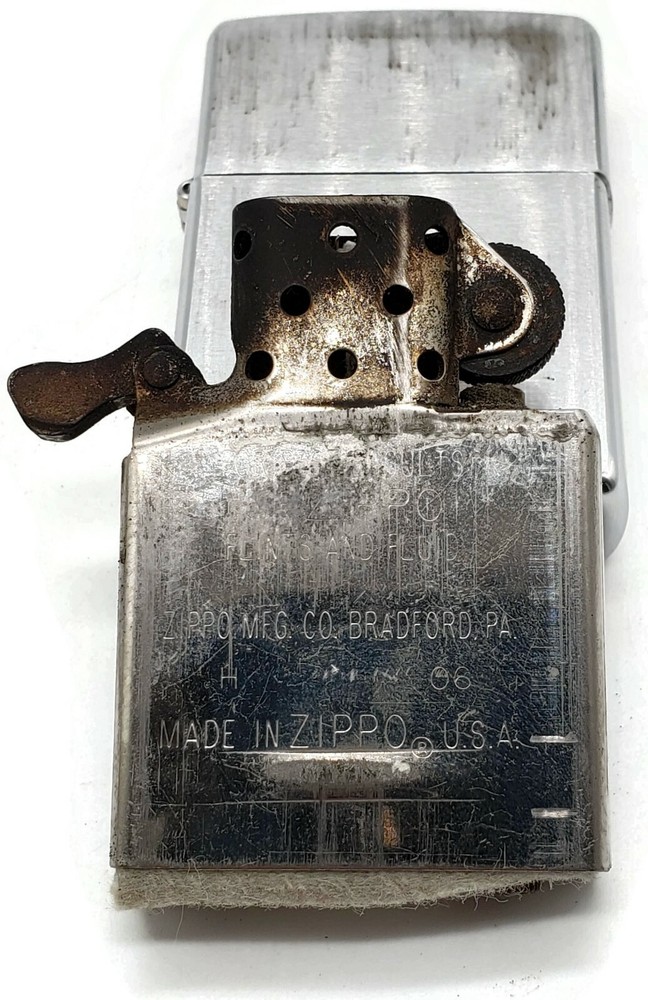 2006 Zippo Lighter Brushed Chrome Windproof