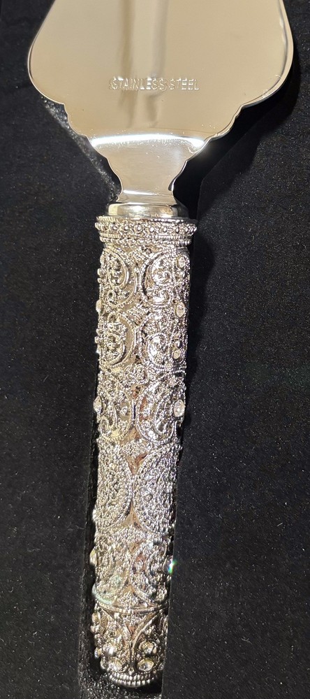 Tizo Jeweled Handle Pie Server