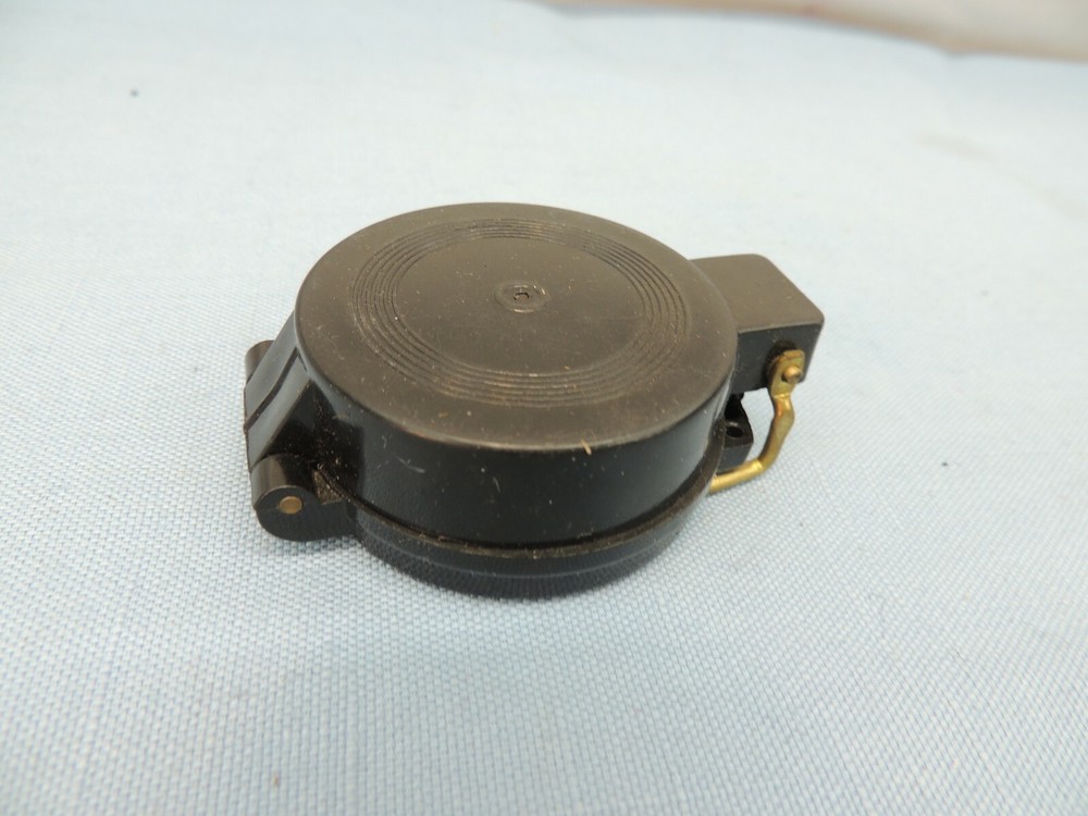 VINTAGE ENGINEER DIRECTIONAL COMPASS