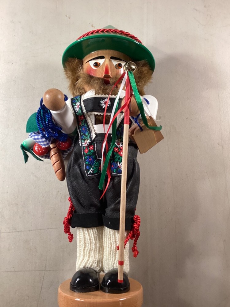 STEINBACH NUTCRACKER Bavarian Nutcracker With Green Hat Made In Germany