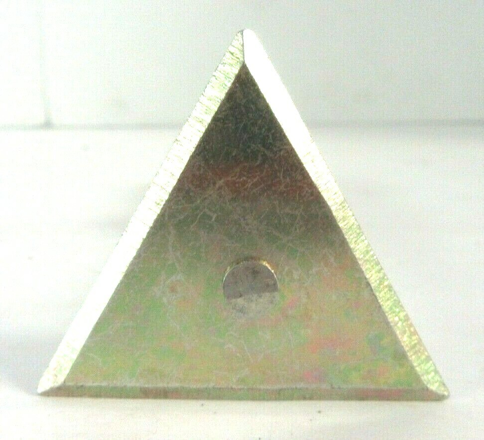 New Milwaukee Triangle Multi-Purpose 2" Paint Scraper Works good on Windows