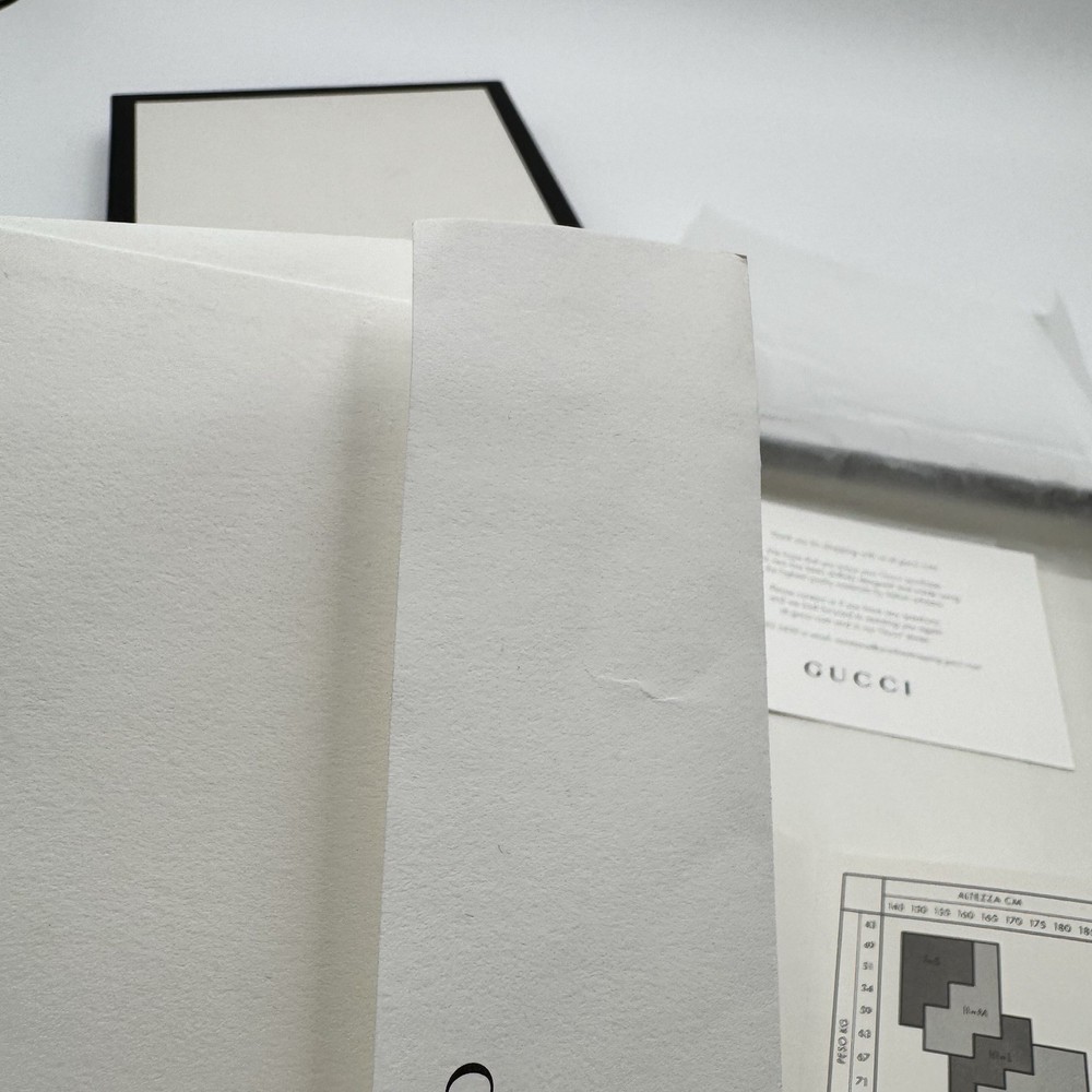 GUCCI EMPTY BOX 9” X 6.5” X 1.5 in WITH INSERTS Envelope Tissue Sample Perfume
