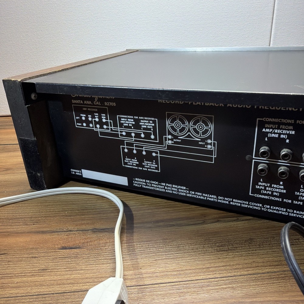 Soundcraftsmen RP2201-R Record-Playback Audio Frequency Equalizer Powers On
