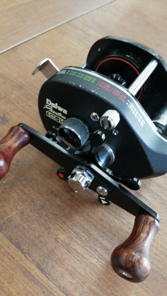 DAIWA PHANTOM SM-15 Bait Reel