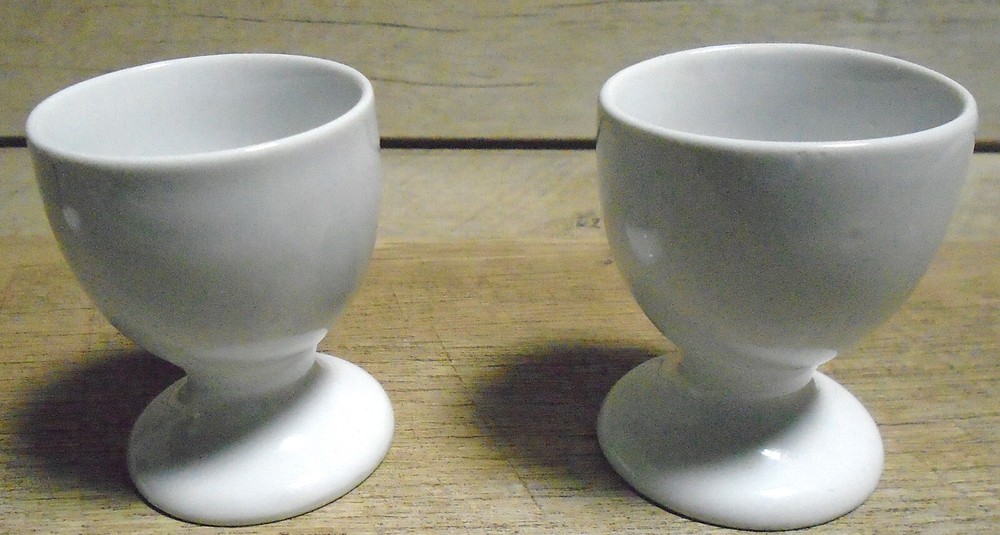 2 Egg Cups Solid White Porcelain Breakfast service Collectible Decor