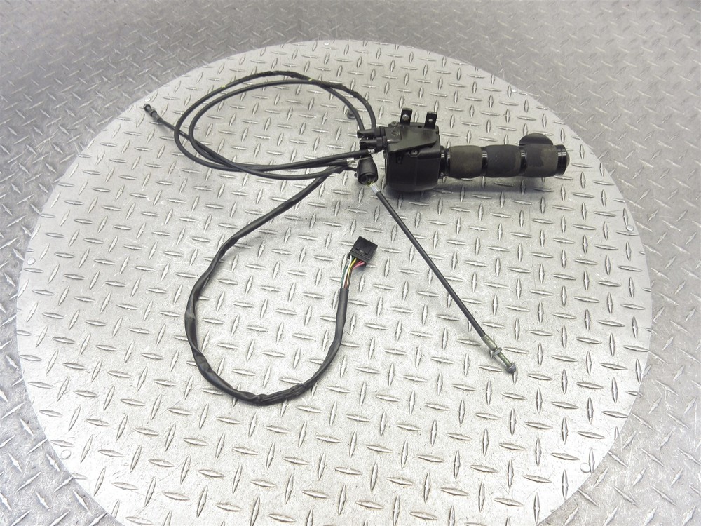 2012 12-16 Victory Vision Tour Right Handlebar Switch Throttle Control Cable