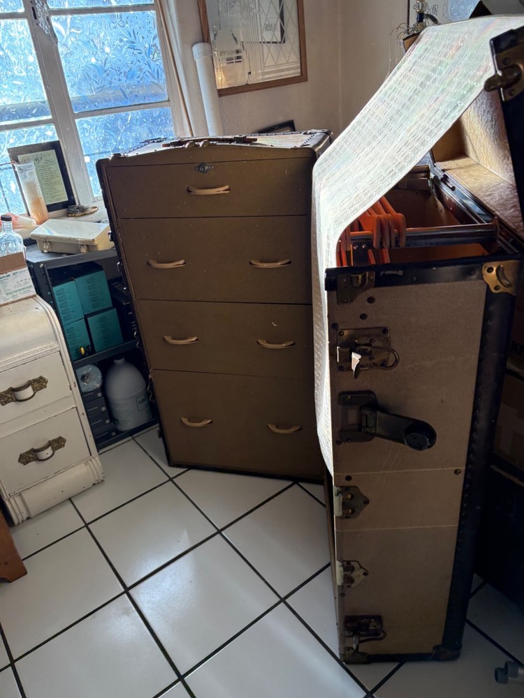 steamer trunk wardrobe 1920/1930s