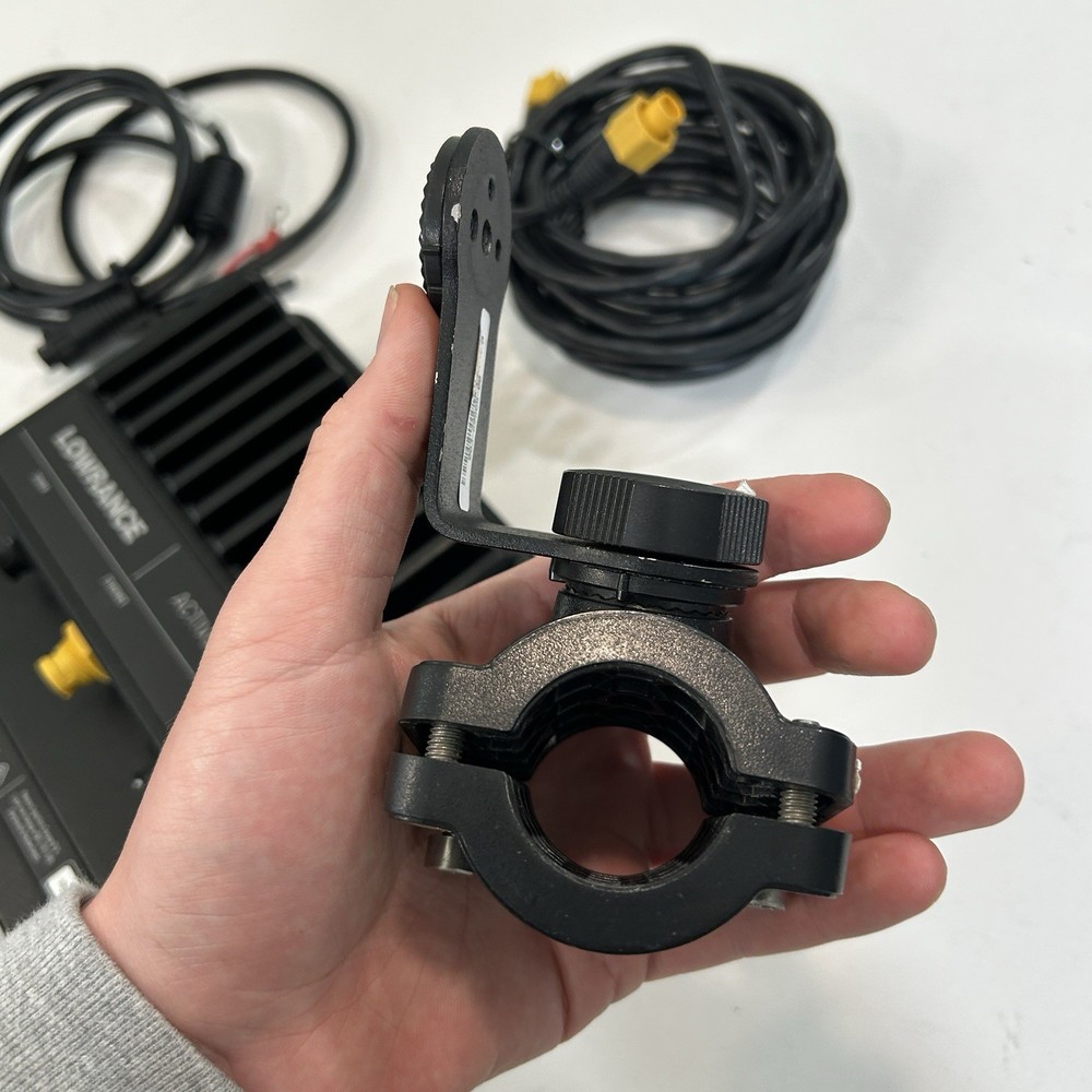 Lowrance Active Target 1 Sonar System Black Box And Transducer