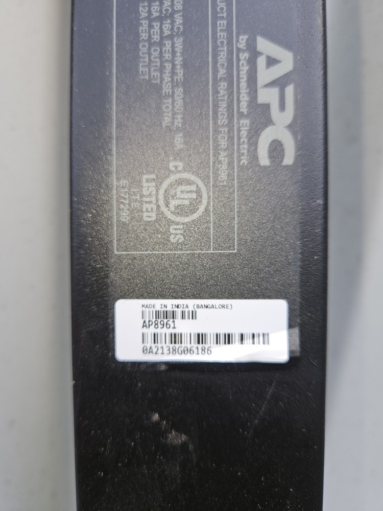 APC AP8961 SWITCHED RACK PDU 2G SERVER RACKS POWER C13, C19, VERTICAL MOUNT