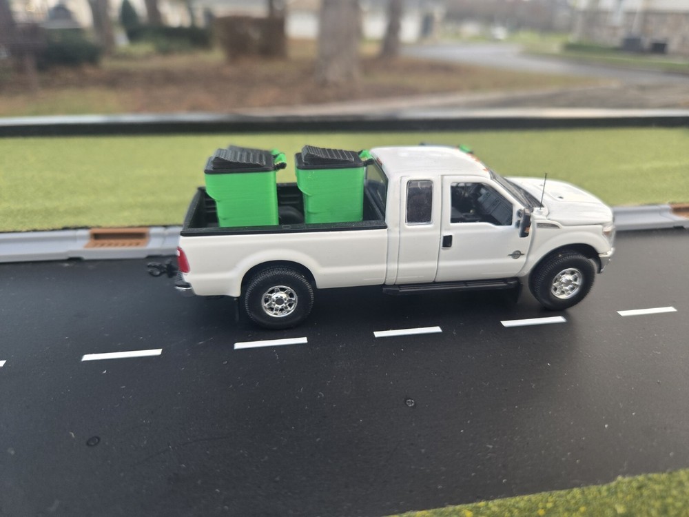 1/50 Scale Trash Bins *4 Pack* in Green