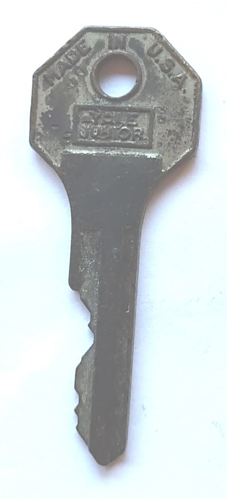 Vintage Key YALE JUNIOR Appx 1-7/8" Replacement Locks Steampunk
