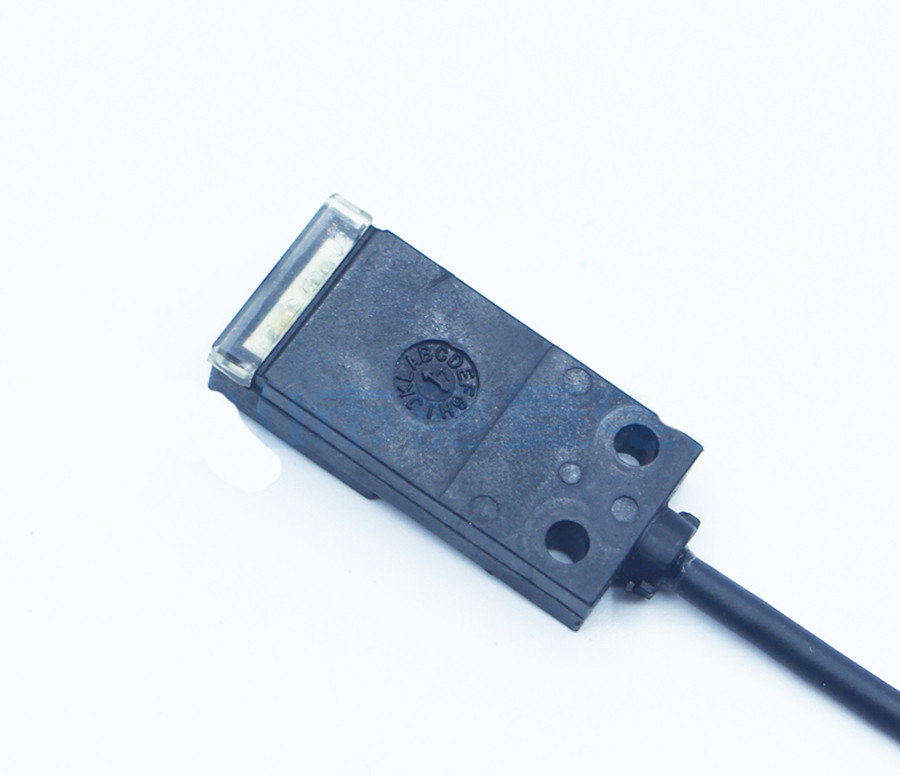 SUNX GXL-15FU Inductive Proximity Sensor - 15mm Wide Micro-Size - 4mm Stable