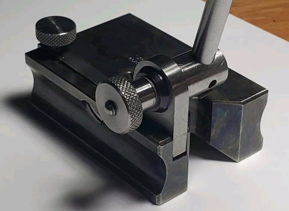 Vintage Starrett No. 56 Surface Gage