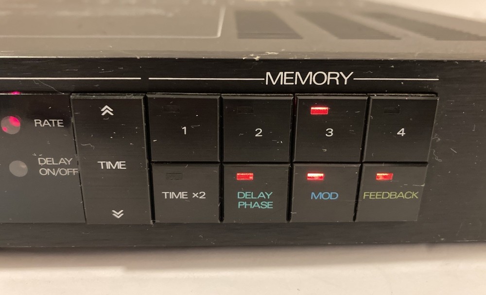 Roland SDE-1000 Digital Delay Rack Effect Processor Vintage Working Tested Japan