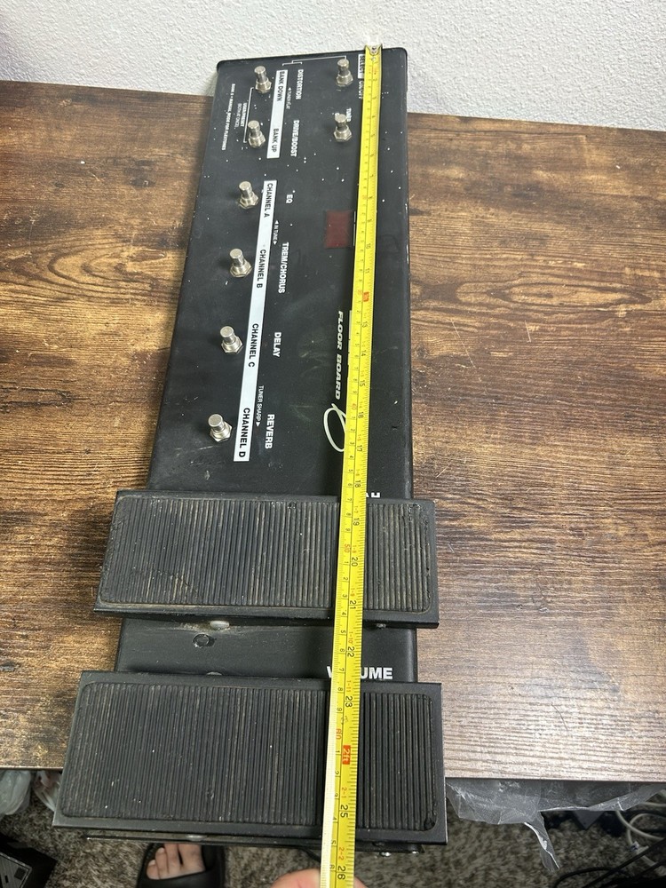 Line 6 Black Channel Multi Effects Foot Pedal Floor Board ( UNTESTED)