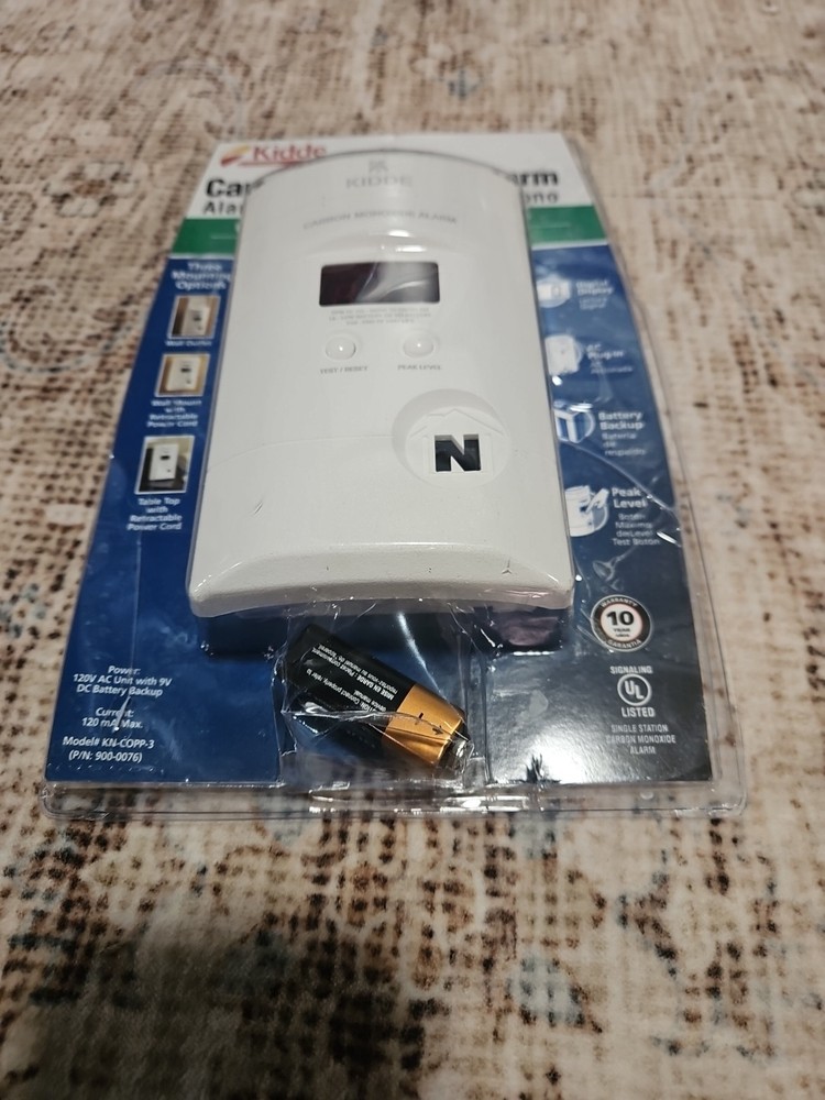 Kidde Carbon Monoxide Detector Plug-In Wall Unit with 9V Battery Backup
