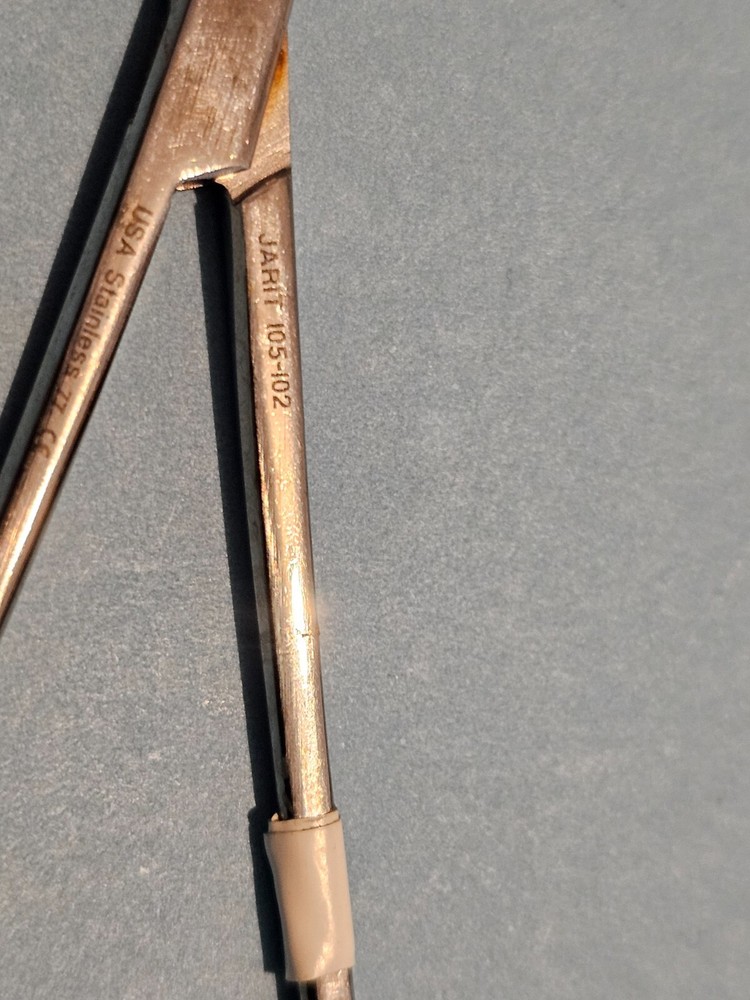 Jarit Surgical Forceps 105-102