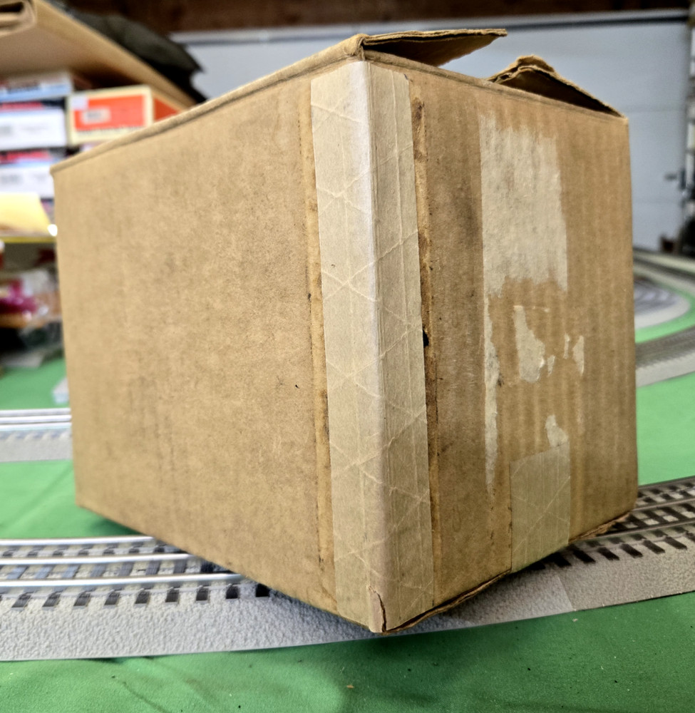 Lionel Type R 100 Trainmaster Transformer in Factory Box
