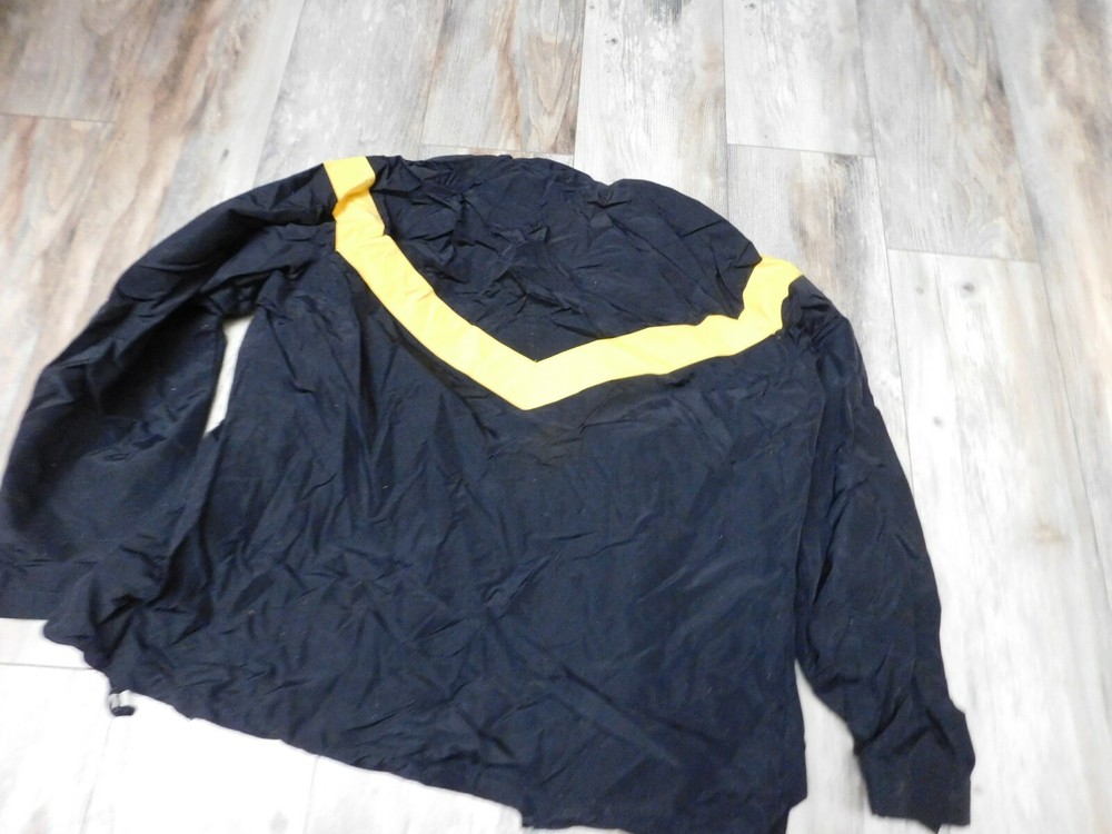 US ARMY APFU JACKET SIZE MEDIUM - REGULAR