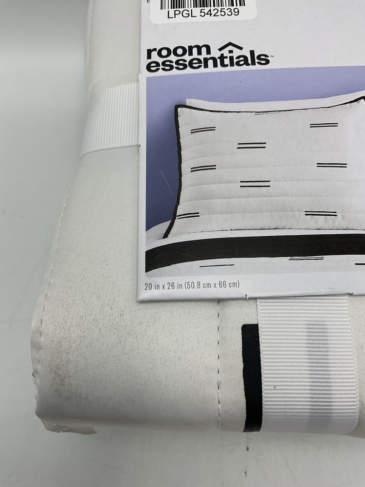 Room Essentials Standard Satin Sham White/ Black