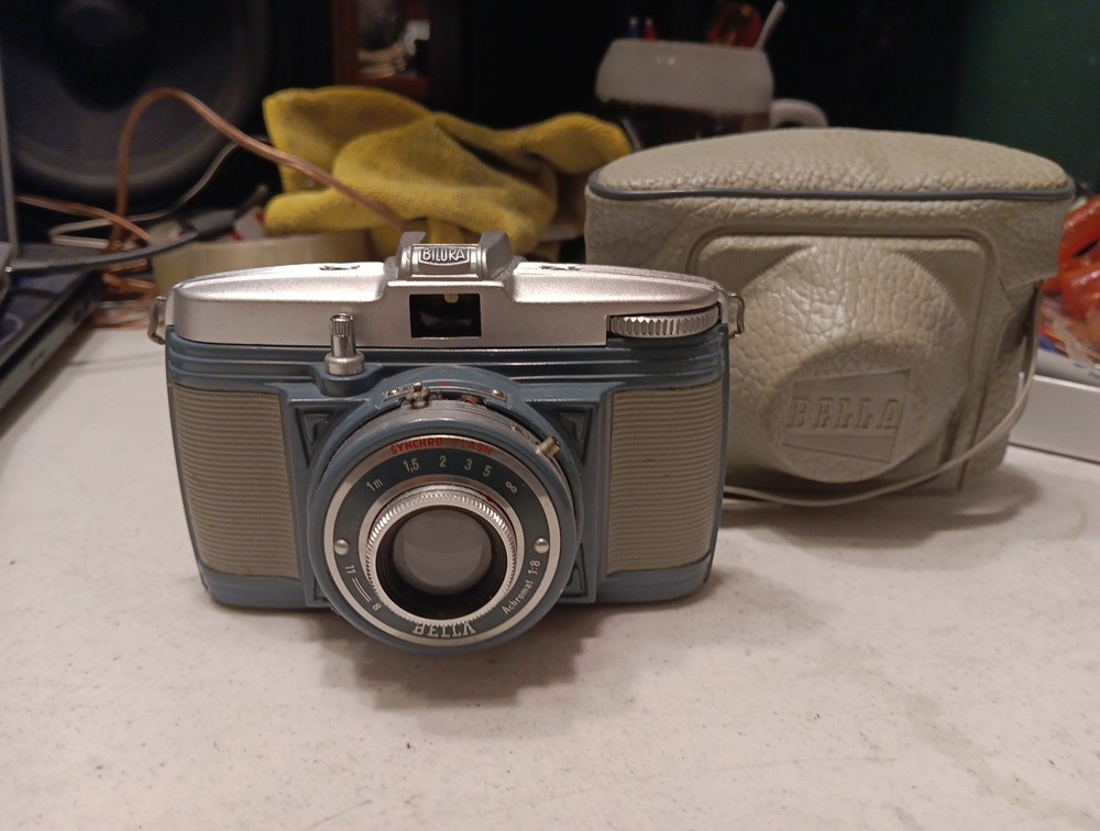 Bilora Bella  Vintage Camera Germany. untested With Case