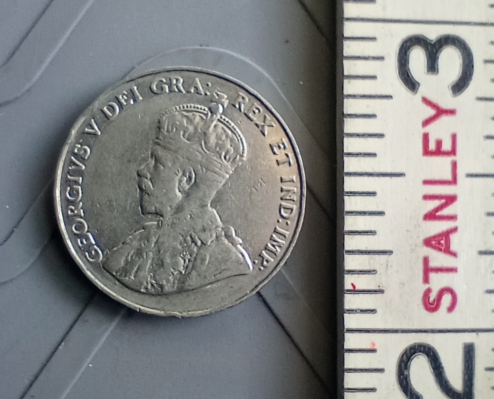 1934 Canada 5 Cent Coin. Very nice condition.