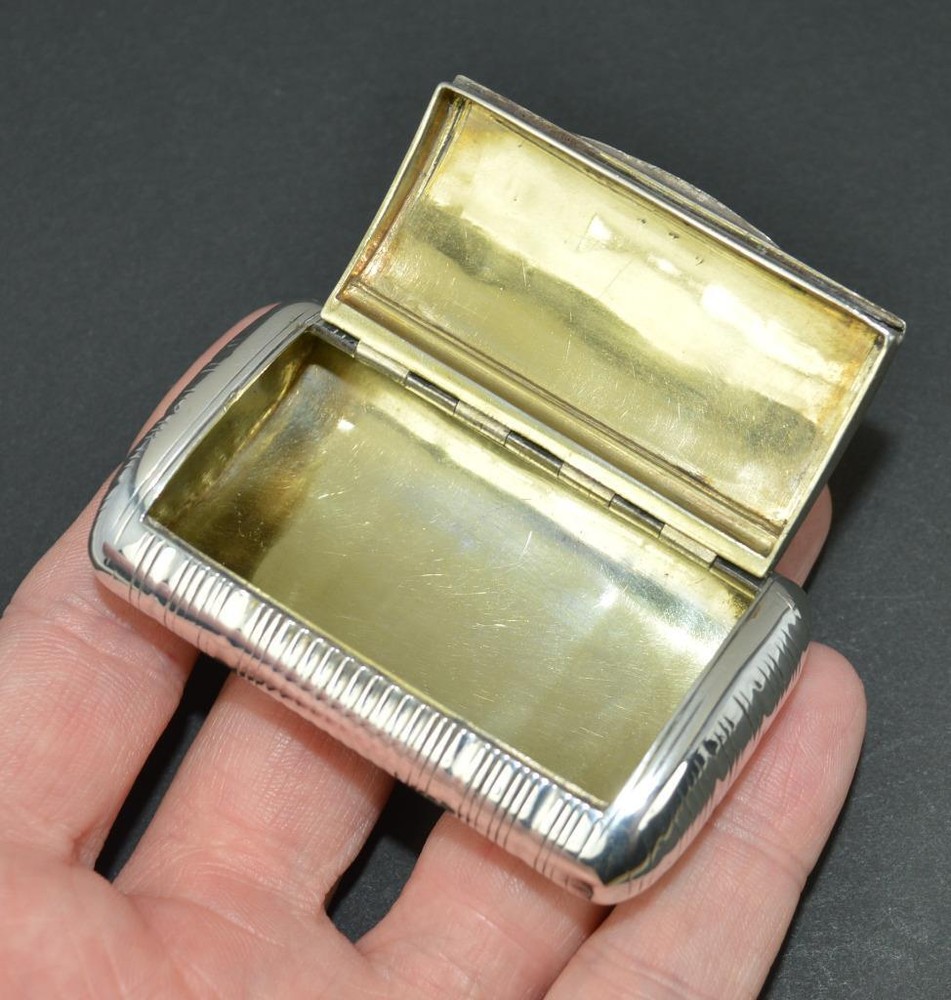 Early Victorian Silver Ribbed Curved Snuff Box