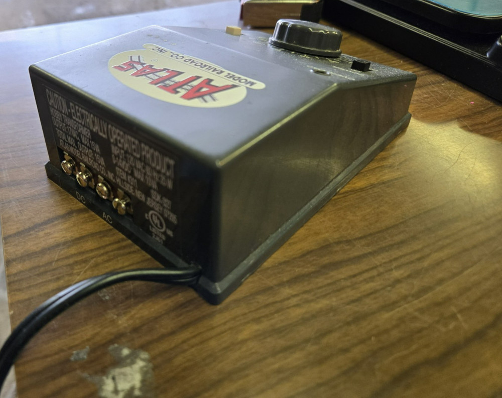 Atlas 311 Hobby Transformer AC/DC