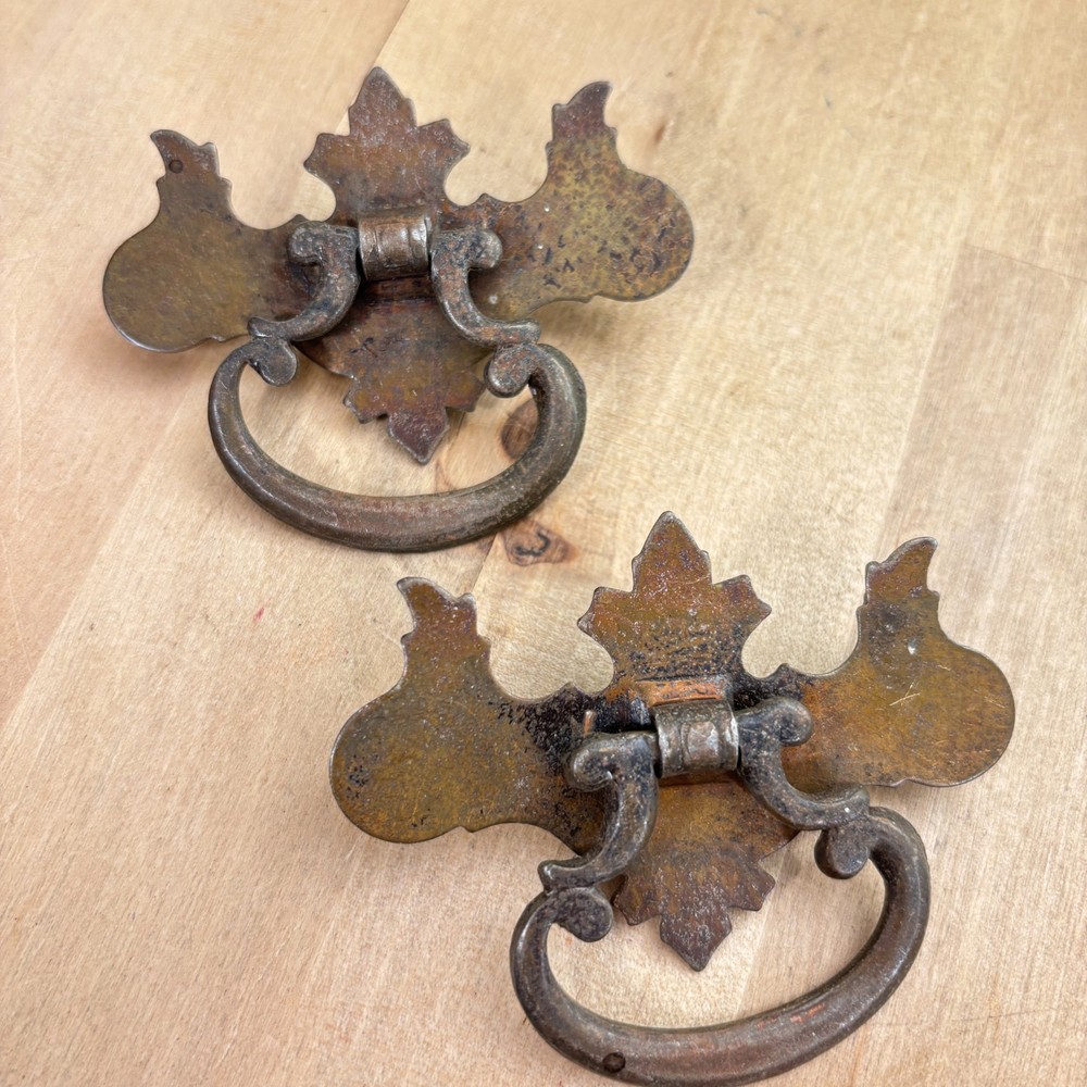 Lot 5 Chippendale Style Swinging Batwing Pulls