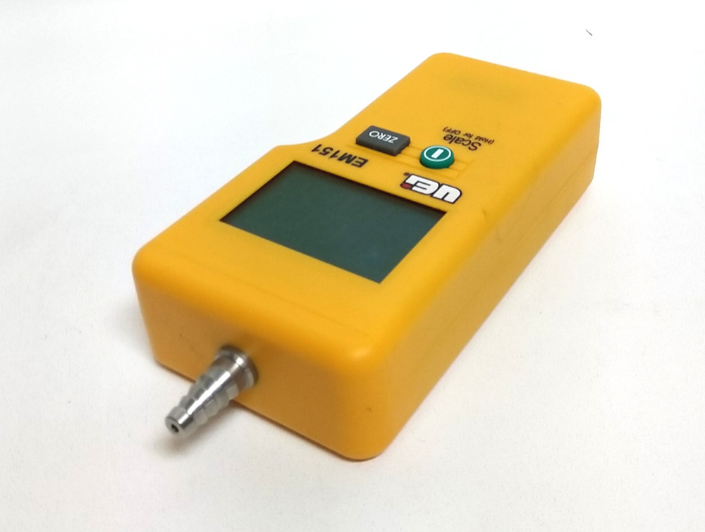 UEI EM151 Single Input Differential Electronic Manometer