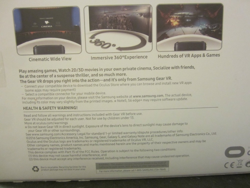 SAMSUNG Gear VR Powered By Oculus