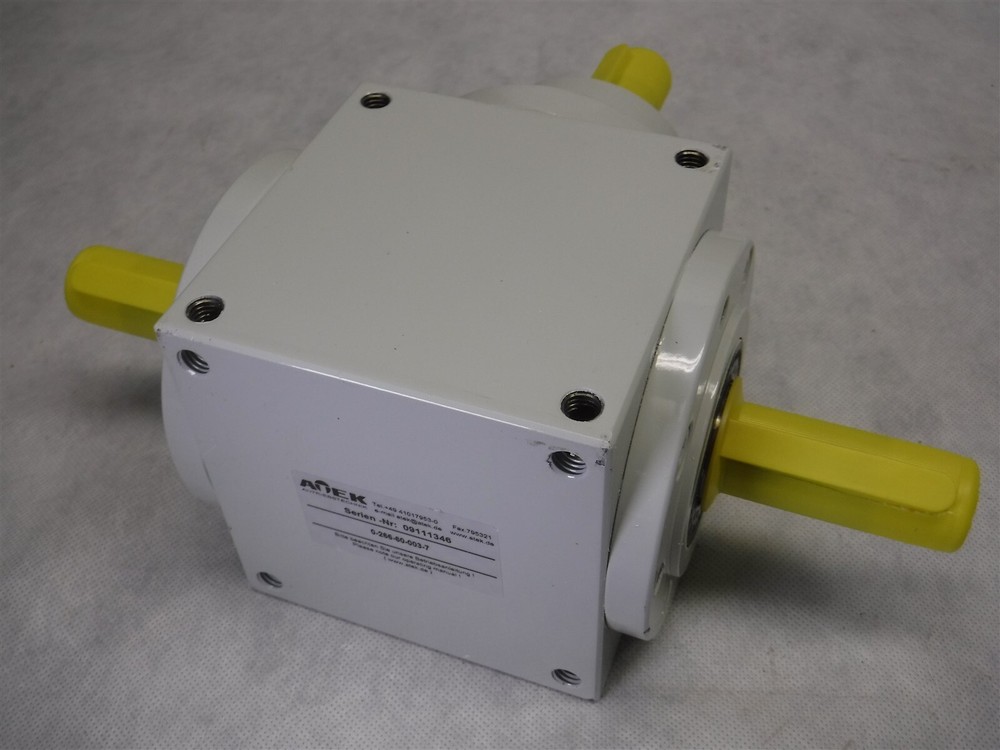 New Atek 0-266-80-003-7 Angular Gear Reducer J1