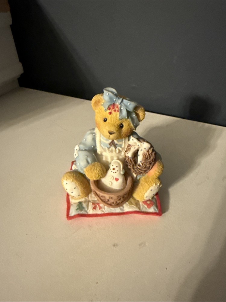 Cherished Teddies Suzanne 1999 Bear Figurine