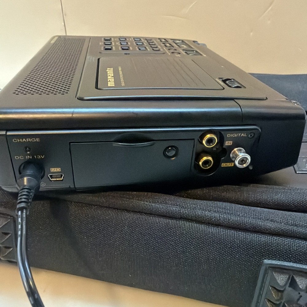 Marantz Solid State Recorder PMD670 Portable + Power Adapter No Card