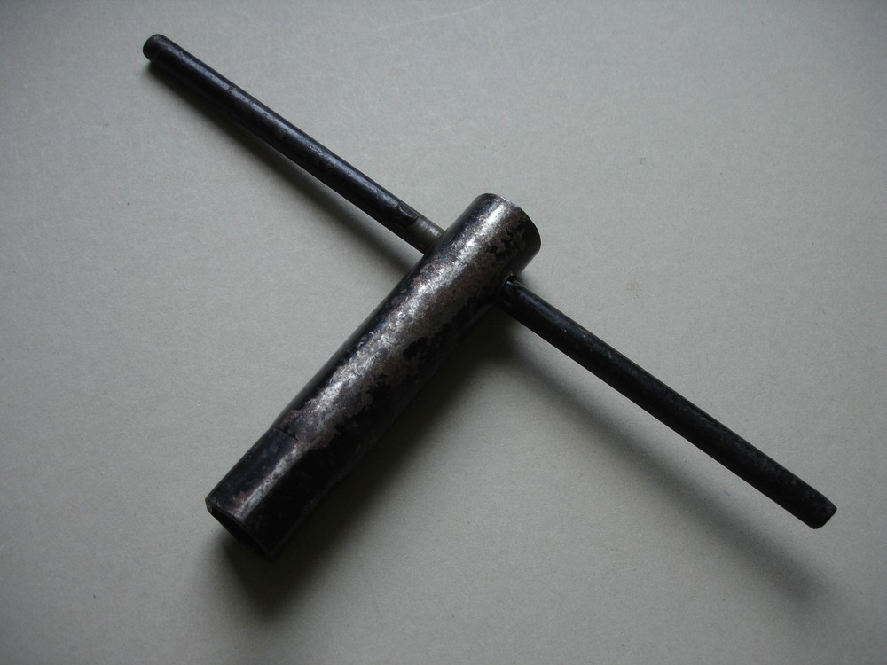 Vintage Spark Plug Spanner T bar Ring Wrench Socket